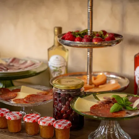 Marichi Marici (Sveta Nedelja)