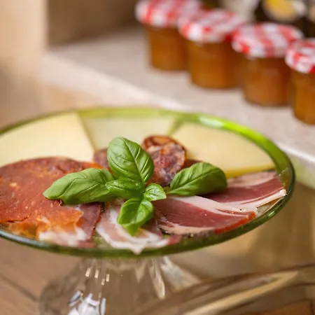 Marichi 4* Marici (Sveta Nedelja)