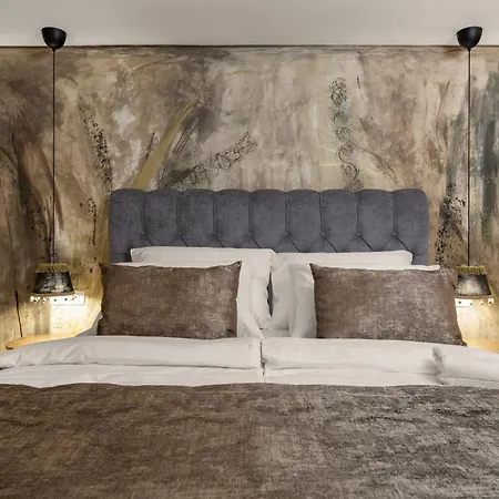 Marichi Couette-café