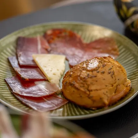 Marichi Bed and breakfast