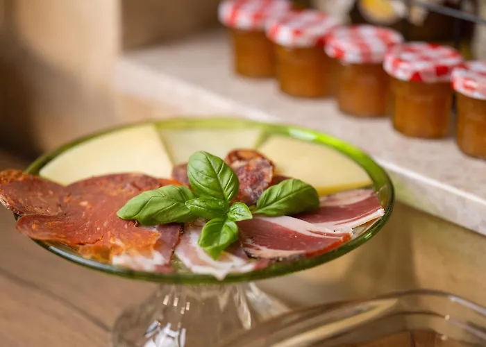 Marichi 4* Marici (Sveta Nedelja)