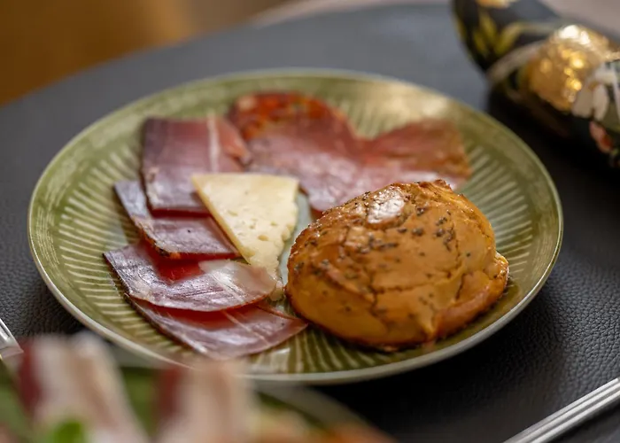 Marichi לינה וארוחת בוקר