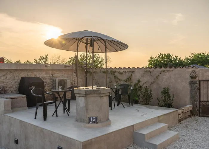 Couette-café Marichi 4*